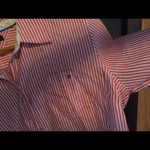 Tommy button down - Picture 3 of 3